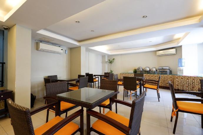 Imagen del bar/restaurante del Hotel RedDoorz Plus @ Singosari Raya. Foto 4