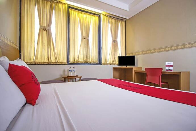 Imagen de la habitación del Hotel RedDoorz Plus @ Sukamulya Pasteur 2. Foto 28