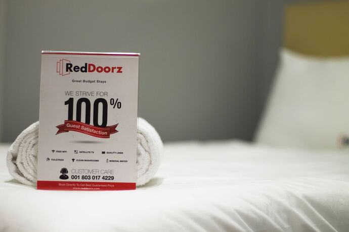 Imagen de la habitación del Hotel RedDoorz Plus @ Sukamulya Pasteur 2. Foto 29