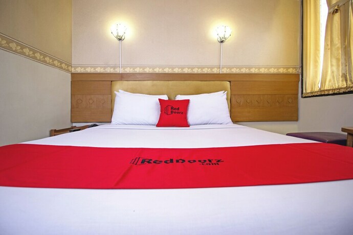 Imagen de la habitación del Hotel RedDoorz Plus @ Sukamulya Pasteur 2. Foto 35