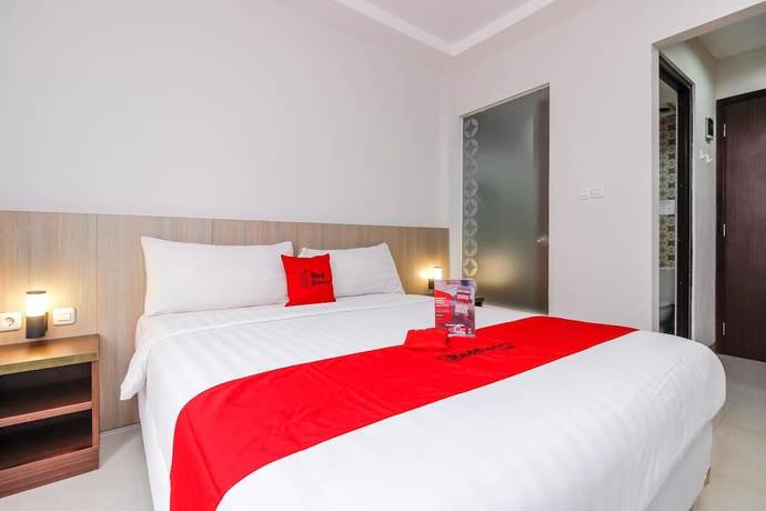 Imagen de la habitación del Hotel RedDoorz Plus @ TB Simatupang. Foto 2