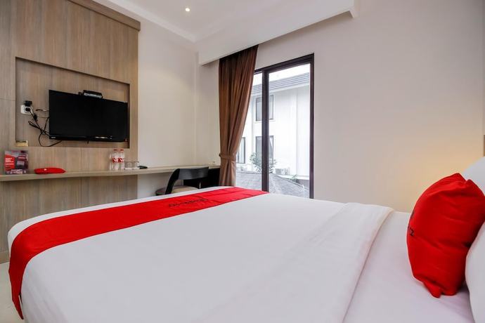 Imagen de la habitación del Hotel RedDoorz Plus @ TB Simatupang. Foto 13