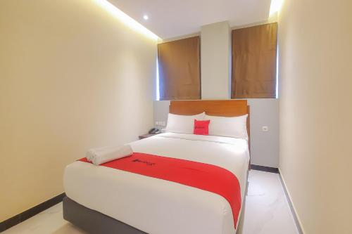 Imagen general del Hotel RedDoorz Plus @ UNO Jalan Merak Samarinda. Foto 2