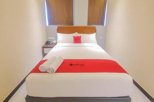 Imagen general del Hotel RedDoorz Plus @ UNO Jalan Merak Samarinda. Foto 5