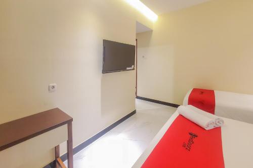 Imagen general del Hotel RedDoorz Plus @ UNO Jalan Merak Samarinda. Foto 9