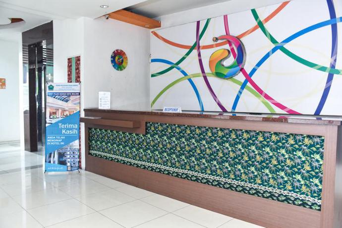 Imagen de los interiores del Hotel RedDoorz Plus near Alun Alun Malang. Foto 19