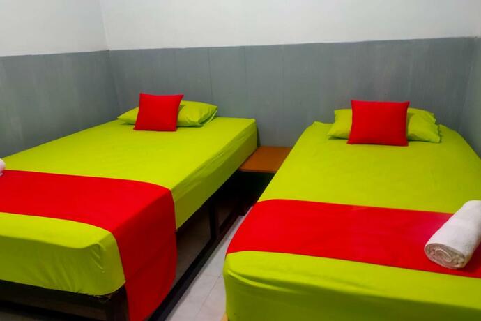 Imagen general del Hotel RedDoorz Plus near Alun Alun Sumenep. Foto 3