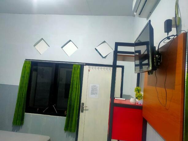 Imagen general del Hotel RedDoorz Plus near Alun Alun Sumenep. Foto 21