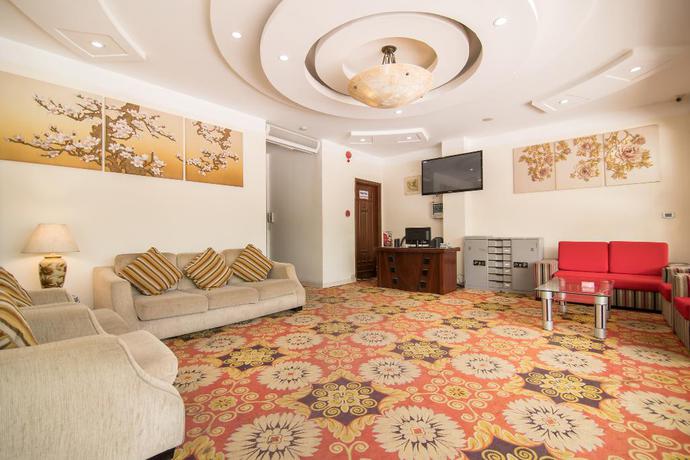 Imagen de los interiores del Hotel RedDoorz Plus near Cau Giay Park. Foto 20