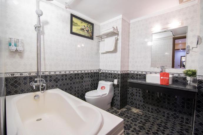 Imagen de la habitación del Hotel RedDoorz Plus near Cau Giay Park. Foto 1