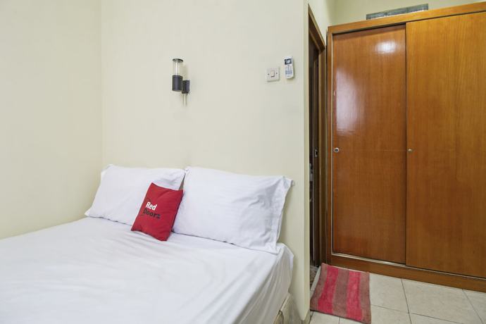 Imagen de la habitación del Hotel RedDoorz Plus near Ciputra World Kuningan 2. Foto 6