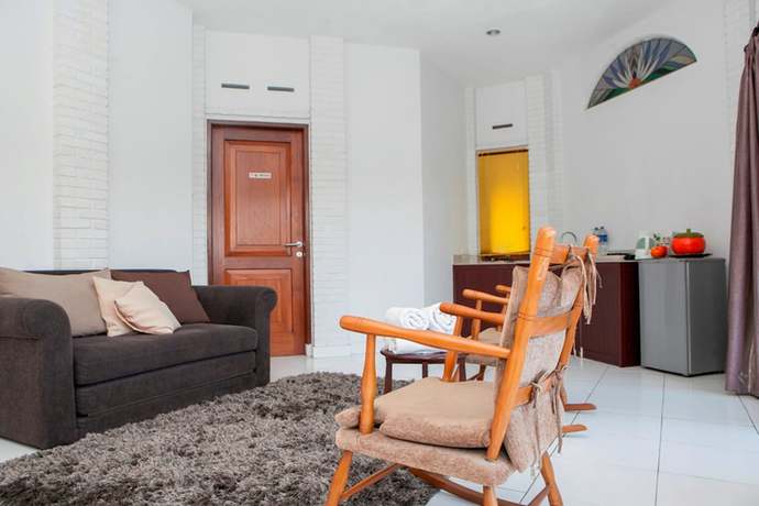 Imagen de la habitación del Hotel RedDoorz Plus near Dago Pakar. Foto 5