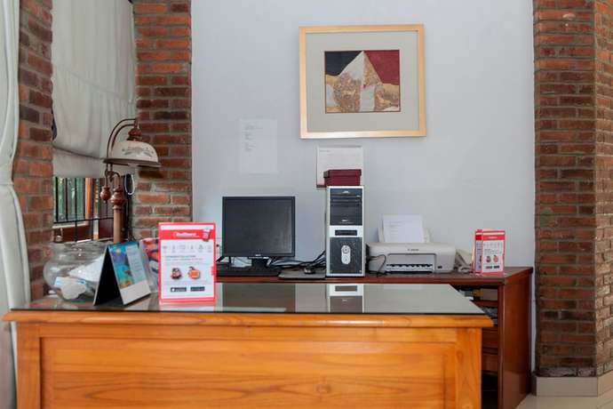 Imagen de los interiores del Hotel RedDoorz Plus near Dago Pakar. Foto 19