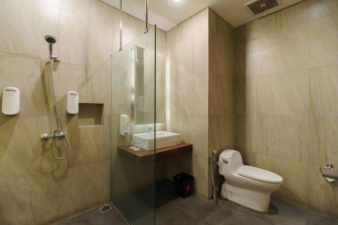 Imagen de la habitación del Hotel RedDoorz Plus near Dunia Fantasi Ancol. Foto 7
