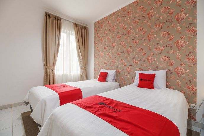 Imagen de la habitación del Hotel RedDoorz Plus near Exit Toll Puncak 2. Foto 6