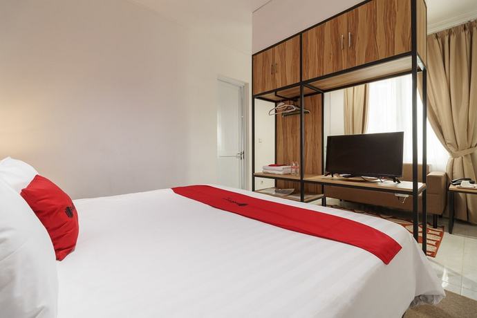 Imagen de la habitación del Hotel RedDoorz Plus near Exit Toll Puncak 2. Foto 12