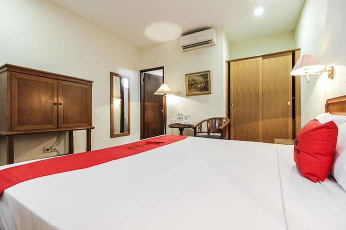 Imagen de la habitación del Hotel RedDoorz Plus near GBK Senayan. Foto 3