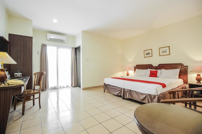 Imagen de la habitación del Hotel RedDoorz Plus near GBK Senayan. Foto 11