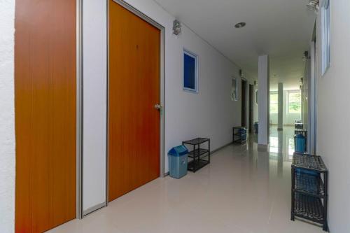 Imagen general del Hotel RedDoorz Plus near Kepri Mall. Foto 3