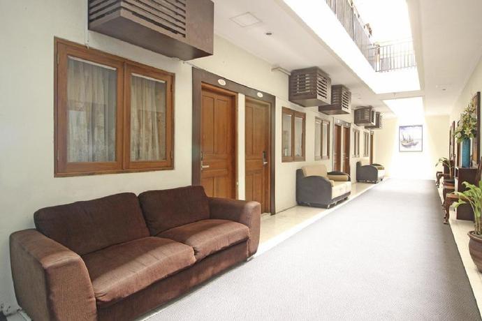 Imagen de los interiores del Hotel RedDoorz Plus near Keraton Solo. Foto 19