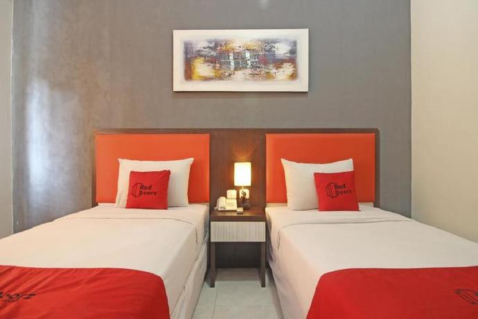 Imagen de la habitación del Hotel RedDoorz Plus near Keraton Solo. Foto 6