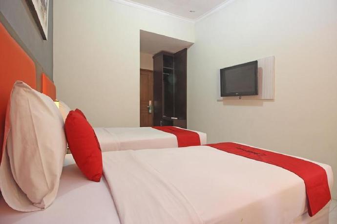Imagen de la habitación del Hotel RedDoorz Plus near Keraton Solo. Foto 7