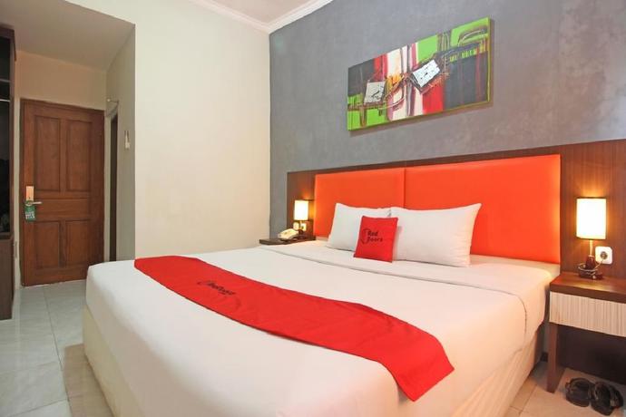 Imagen de la habitación del Hotel RedDoorz Plus near Keraton Solo. Foto 13