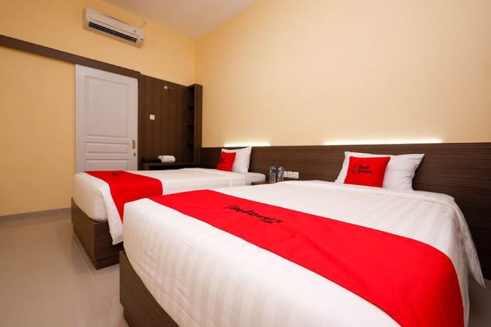 Imagen de la habitación del Hotel RedDoorz Plus near Paragon Mall Semarang. Foto 5