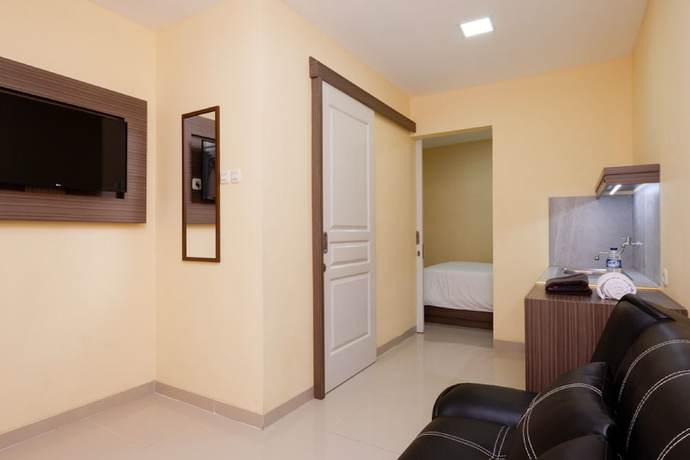 Imagen de la habitación del Hotel RedDoorz Plus near Paragon Mall Semarang. Foto 6