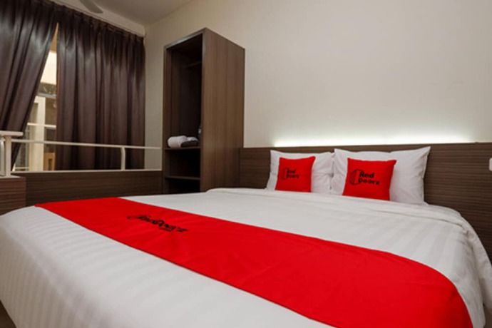 Imagen de la habitación del Hotel RedDoorz Plus near Paragon Mall Semarang. Foto 8