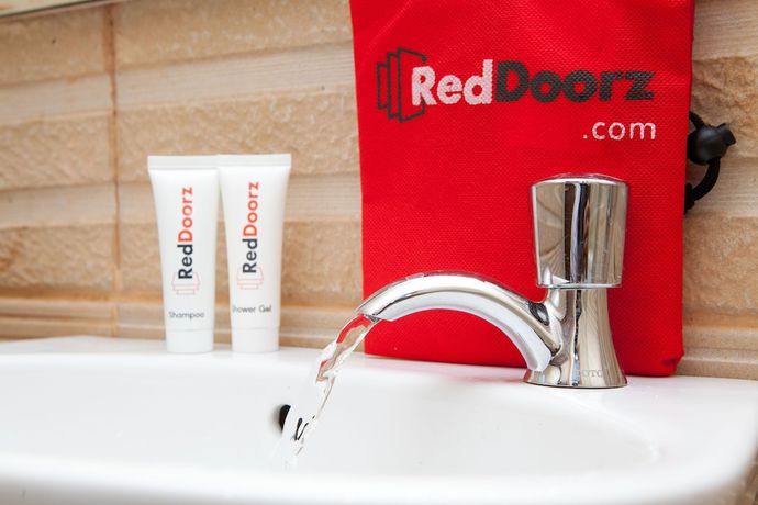 Imagen de la habitación del Hotel RedDoorz Plus near Pasundan University. Foto 10