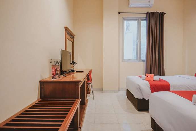 Imagen de la habitación del Hotel RedDoorz Plus near Plaza Blok M. Foto 3