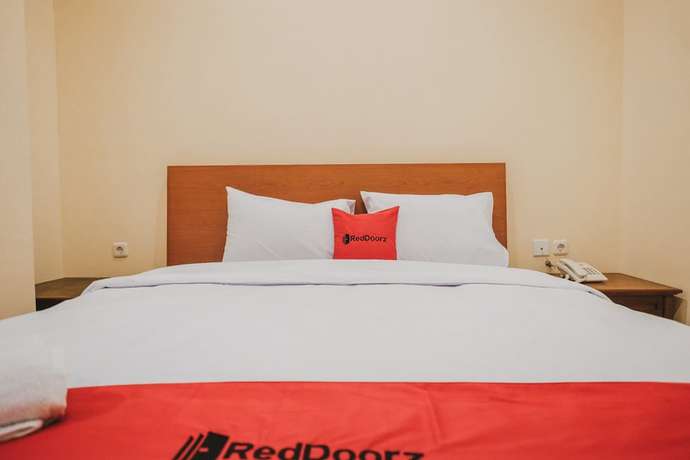 Imagen de la habitación del Hotel RedDoorz Plus near Plaza Blok M. Foto 11