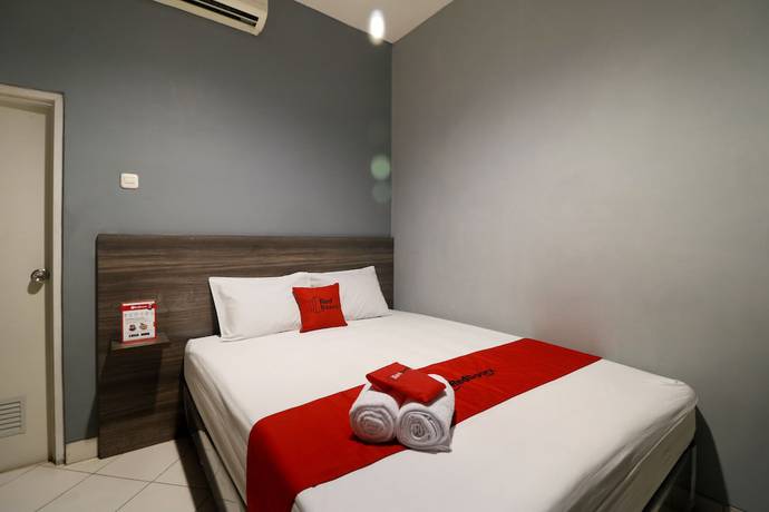 Imagen general del Hotel RedDoorz Plus near RS Harapan Kita. Foto 1