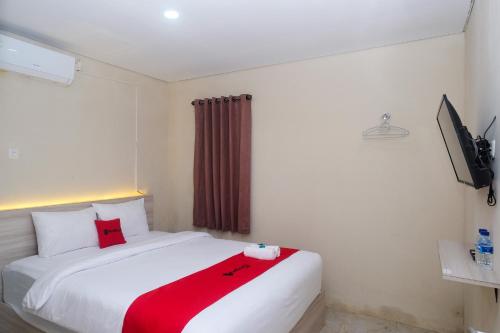 Imagen general del Hotel RedDoorz Plus near RS JIH Solo. Foto 1