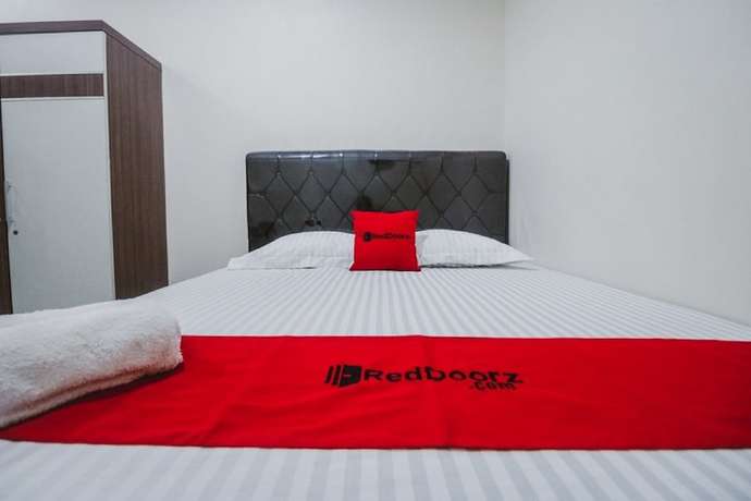 Imagen de la habitación del Hotel RedDoorz Plus near Semanggi. Foto 11