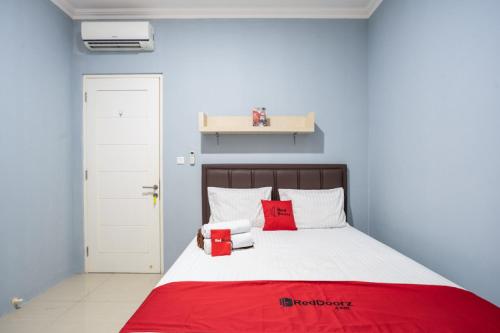 Imagen general del Hotel RedDoorz Plus near Siloam Karawaci. Foto 3