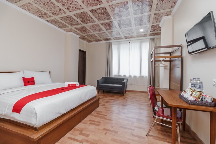 Imagen de la habitación del Hotel RedDoorz Plus near Soekarno Hatta Airport 2. Foto 3