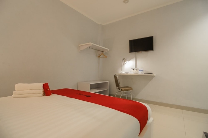 Imagen de la habitación del Hotel RedDoorz Plus near Soekarno Hatta Airport 2. Foto 9