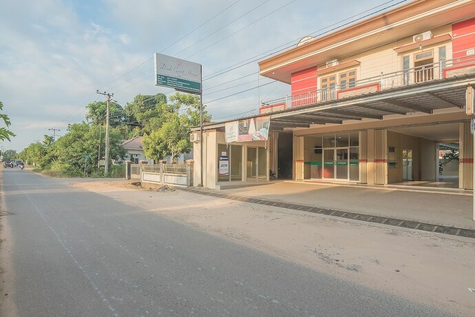 Imagen general del Hotel RedDoorz Plus near Syamsudin Noor Airport 3. Foto 7