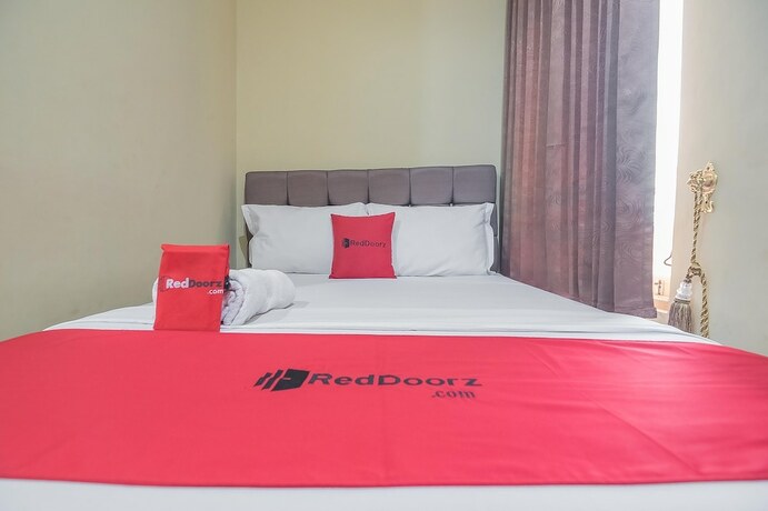 Imagen general del Hotel RedDoorz Plus near Syamsudin Noor Airport 3. Foto 12