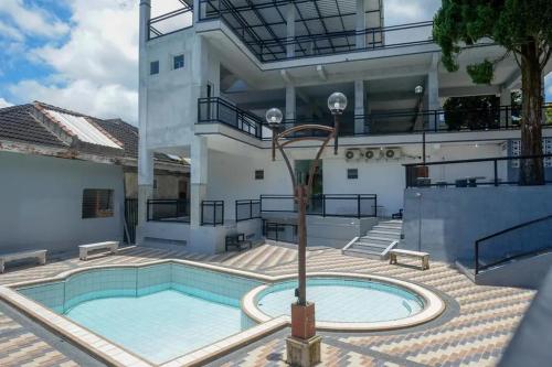 Imagen general del Hotel RedDoorz Plus near Taman Rekreasi Selecta 2. Foto 19