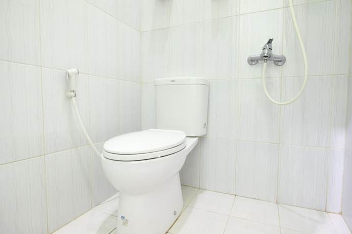 Imagen de la habitación del Hotel RedDoorz Plus near Taman Sari. Foto 10