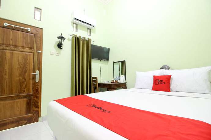 Imagen general del Hotel RedDoorz Plus near Taman Sari. Foto 3