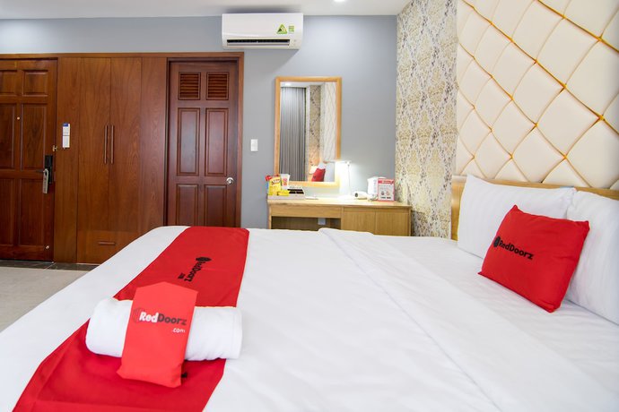 Imagen de la habitación del Hotel RedDoorz Plus near Tan Son Nhat Airport 2. Foto 8