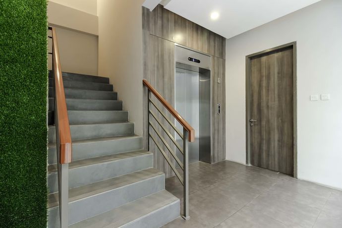 Imagen de los interiores del Hotel RedDoorz Plus near Tebet. Foto 11