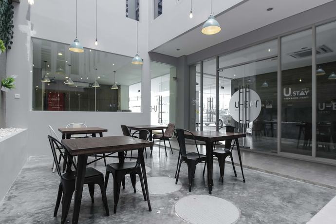 Imagen de los interiores del Hotel RedDoorz Plus near Tebet. Foto 12