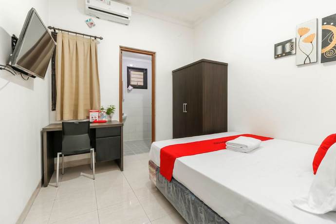 Imagen de la habitación del Hotel RedDoorz Plus near Trisakti University. Foto 6