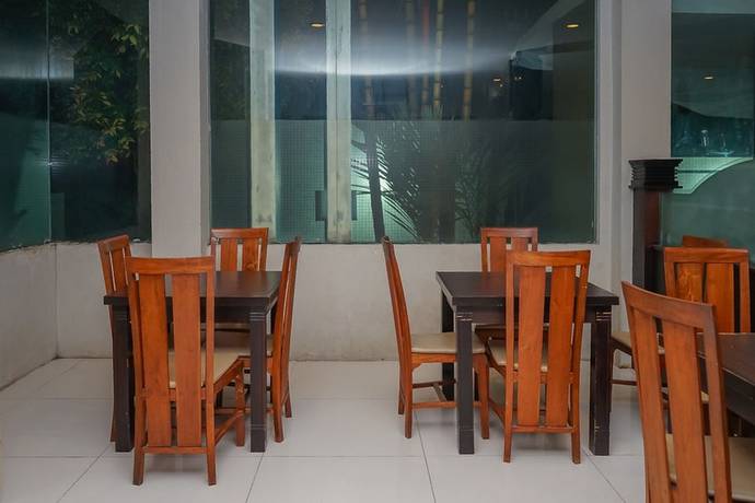 Imagen del bar/restaurante del Hotel RedDoorz Plus near UIN Banjarmasin. Foto 2