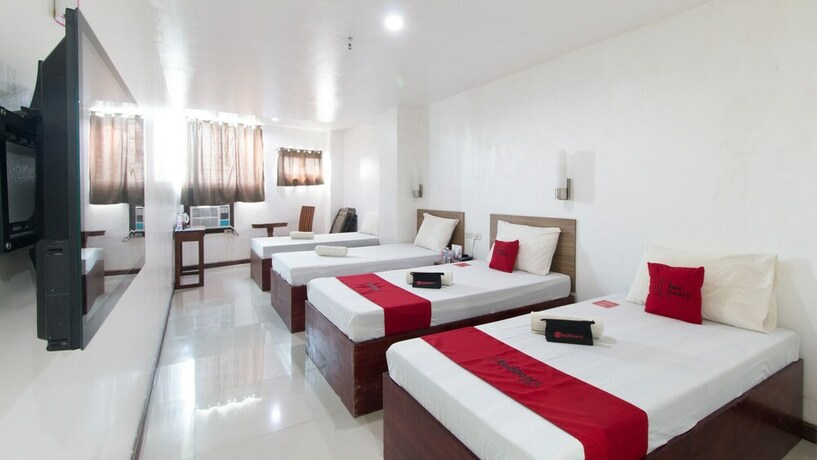 Imagen de la habitación del Hotel RedDoorz Plus near Vigan City Commercial Center. Foto 19